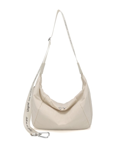 【Ungrid/アングリッド】牛革付属 軽量撥水ソフトナイロン 大容量ショルダーバッグ カラビナ キー収納ポケット付（ショルダーバッグ）｜Ungrid（アングリッド）