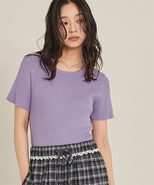 miette(ミエット)の「バックツイストリブニットトップス(ニット/セーター・レディース・オフホワイト/ブラック/パープル/レッド・FREE)」の21枚目の写真