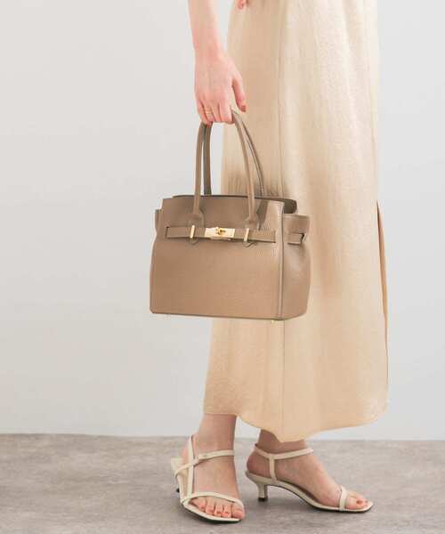URBAN RESEARCH ROSSO WOMEN(アーバンリサーチ ロッソ)の「AULENTTI レザー2WAYBAG(ハンドバッグ・レディース・ベージュ系その他/ブラック・FREE)」の2枚目の写真