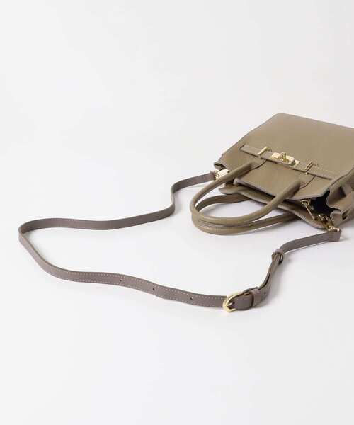 URBAN RESEARCH ROSSO WOMEN(アーバンリサーチ ロッソ)の「AULENTTI レザー2WAYBAG(ハンドバッグ・レディース・ベージュ系その他/ブラック・FREE)」の14枚目の写真
