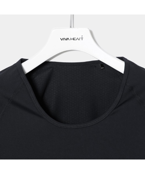 VIVA HEART(ビバハート)の「【VIVA HEART/GOLF】キシリトールアイスクルーネックインナー(シャツ/ブラウス・レディース・ネイビー/オフホワイト・42/40/38)」の7枚目の写真
