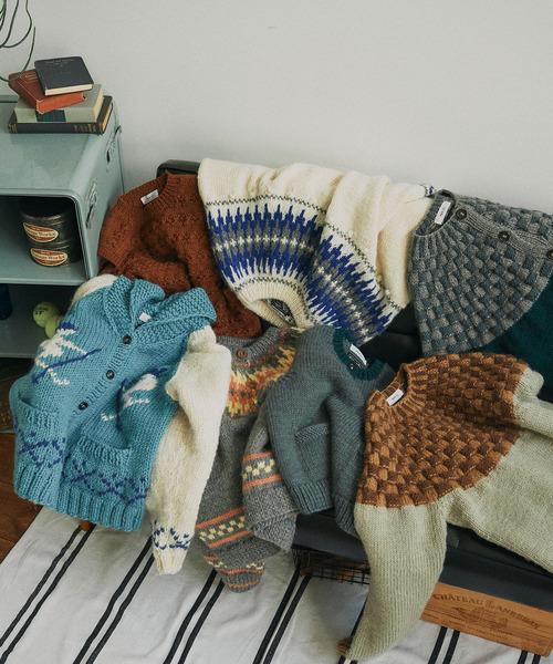 PAR ICI（パーリッシィ）の「【WEB別注】ネパール手編み 求心ジャカードポップコーンカーディガン（カーディガン/ボレロ・レディース・グレー/アイボリー・FREE）」の4枚目の写真