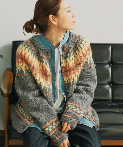 PAR ICI（パーリッシィ）の「【WEB別注】ネパール手編み 求心ジャカードポップコーンカーディガン（カーディガン/ボレロ・レディース・グレー/アイボリー・FREE）」の20枚目の写真