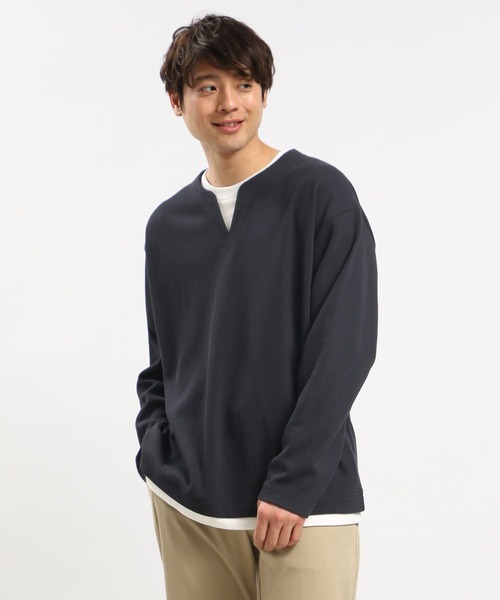 GLOBAL WORK Smile Seed Store（グローバルワーク スマイルシードストア）の「ダブルフェイスキーネックレイヤードTシャツ長袖/984172（Tシャツ/カットソー・メンズ・ネイビー/ブラック/グリーン系その他2/ベージュ・LARGE/SMALL/MEDIUM/X-LARGE）」の4枚目の写真