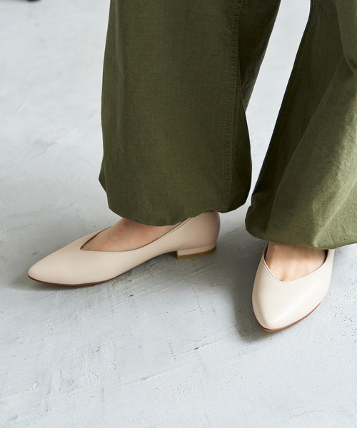 LE TALON(ルタロン)の「アーモンドプレーンフラット(その他シューズ・レディース・ブラック系その他/グレー/シルバー/アイボリー・22.5cm/23cm/24.5cm/24cm/23.5cm/22cm/25cm)」の16枚目の写真