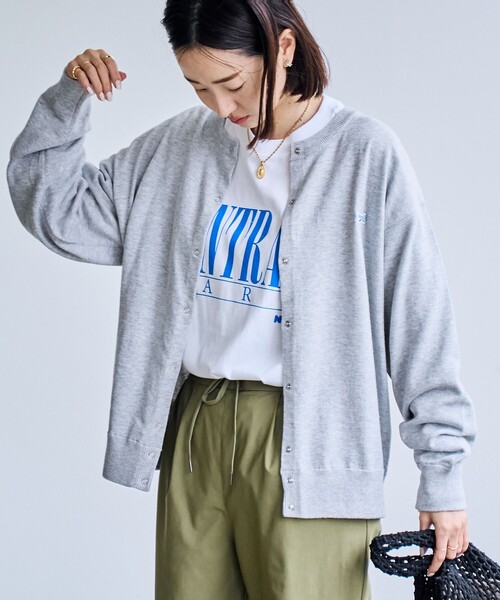 PENNEYS(ぺニーズ)の「PENNEYS(ぺニーズ)別注天竺ニットスナップカーディガン(グレー)(カーディガン/ボレロ・レディース・グレー・M/L)」の2枚目の写真