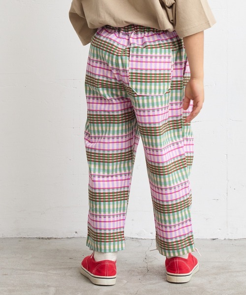 A BOND（アボンド）の「コットンタックイージーパンツ（90～150cm）（その他パンツ・キッズ・ブラック/イエロー/チャコール/ピンク/レッド/グレー/ブルー/レッド系その他/グリーン系その他/エメラルド/オフホワイト・110/100/90/120/150/140/130）」の7枚目の写真