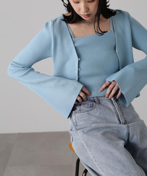 FREE'S MART（フリーズマート）の「キャミレイヤードニットカーディガン（ニット/セーター・レディース・ブルー/ブラック/ホワイト・FREE）」の3枚目の写真