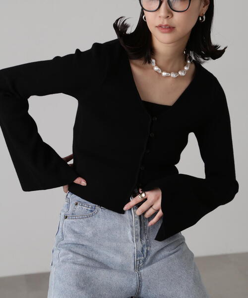 FREE'S MART（フリーズマート）の「キャミレイヤードニットカーディガン（ニット/セーター・レディース・ブルー/ブラック/ホワイト・FREE）」の6枚目の写真