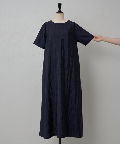 BEARDSLEY（ビアズリー）の「ワッシャーナイロンワンピース