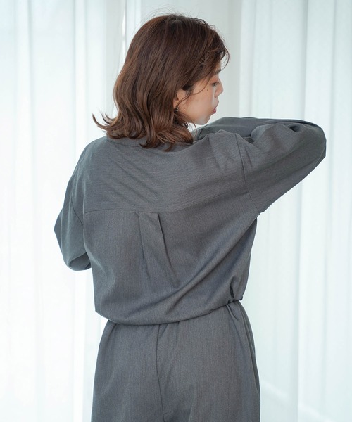 mimi toujours(ミミトゥジュール)の「ワイド ジャンプスーツ mimi toujours×itsPeachi(ワンピース・レディース・ブルーグレー/チャコール・M)」の12枚目の写真