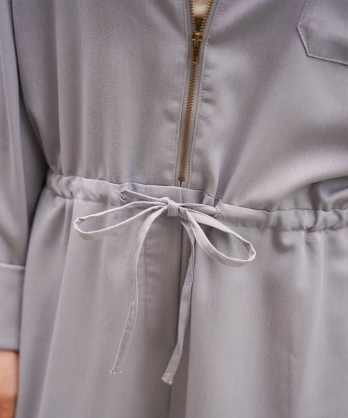 mimi toujours(ミミトゥジュール)の「ワイド ジャンプスーツ mimi toujours×itsPeachi(ワンピース・レディース・ブルーグレー/チャコール・M)」の17枚目の写真