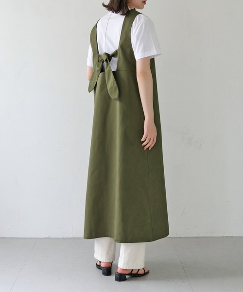 HER CLOSET（ハークローゼット）の「 【HER CLOSET】WEB限定バックリボンチノジャンパースカート WEB LIMITED BACK RIBBON CHINO JUMPER SKIRT（ジャンパースカート・レディース・ベージュ/ブラック/カーキ・M）」の12枚目の写真