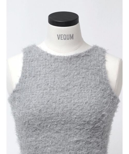 VEQUM（VEQUM）の「【VEQUM】FLUFFY TANK TOP（タンクトップ・レディース・グレー/ブラック/アイボリー・FREE）」の8枚目の写真