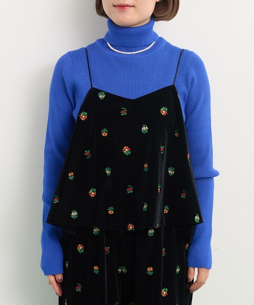 child woman　ベロアカラフル刺繍　マフラー　ブラック child woman ベロアカラフル刺繍 マフラー ブラック child woman