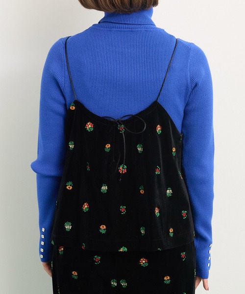 CHILD WOMAN（チャイルドウーマン）の「ベロアカラフル刺繍