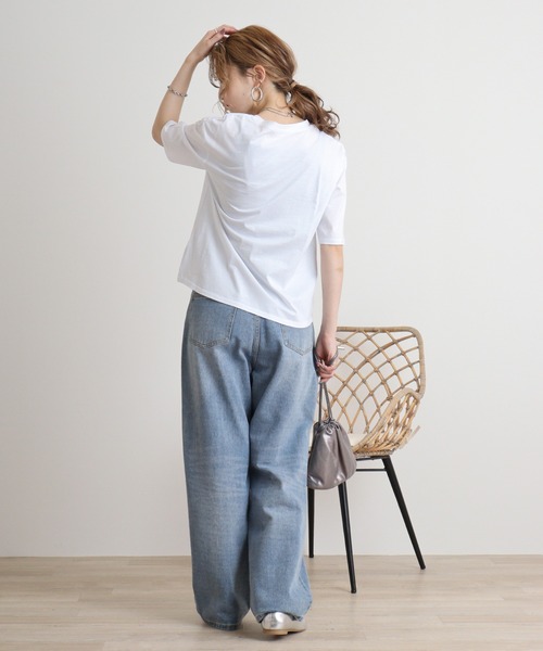 BRODIAEA(ブローディア)の「BRODIAEA シルケットコットン加工 刺繍Tシャツ(Tシャツ/カットソー・レディース・ダークグリーン/ネイビー/キャメル/レンガ/オフホワイト・40)」の10枚目の写真