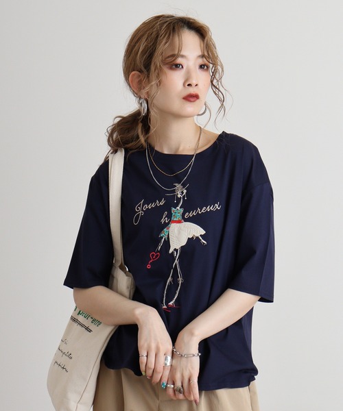 BRODIAEA(ブローディア)の「BRODIAEA シルケットコットン加工 刺繍Tシャツ(Tシャツ/カットソー・レディース・ダークグリーン/ネイビー/キャメル/レンガ/オフホワイト・40)」の16枚目の写真