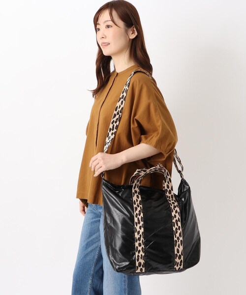 one'sterrace(ワンズテラス)の「レイニー&サニーデイトート(トートバッグ・レディース・シルバー系8/ブラック系8・99)」の12枚目の写真