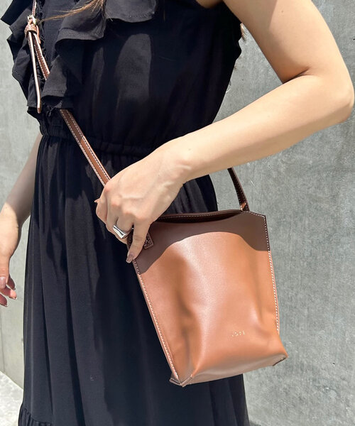 mystic(ミスティック)の「loti リングステッチショルダーBAG(ショルダーバッグ・レディース・ブラウン/カーキ/ブラック・ONE SIZE)」の7枚目の写真