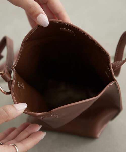 mystic(ミスティック)の「loti リングステッチショルダーBAG(ショルダーバッグ・レディース・ブラウン/カーキ/ブラック・ONE SIZE)」の17枚目の写真