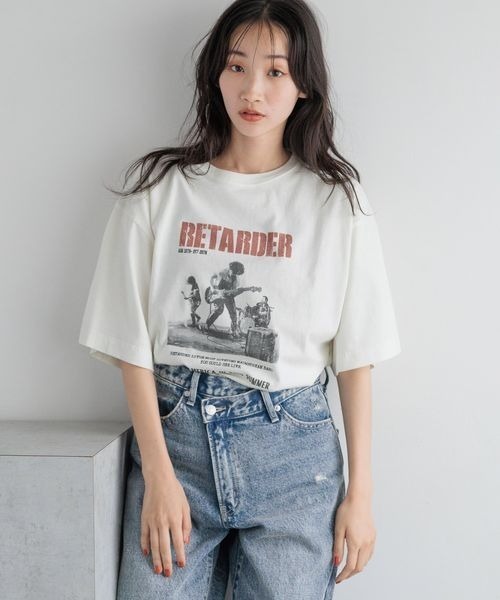LOWRYS FARM(ローリーズファーム)の「フォトグラフィックTシャツ 139613(Tシャツ/カットソー・レディース・アイボリー/グレー/チャコールグレー・FREE)」の7枚目の写真