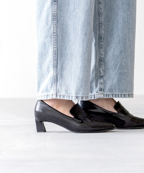 menue(メヌエ)の「ポインテッドトゥ ヒール ローファー(ローファー・レディース・アイボリー/ダークブラウン/ブラック・21.5cm/22.0cm/22.5cm/23.0cm/23.5cm/24.0cm/24.5cm/25.0cm/25.5cm/26.0cm)」の11枚目の写真