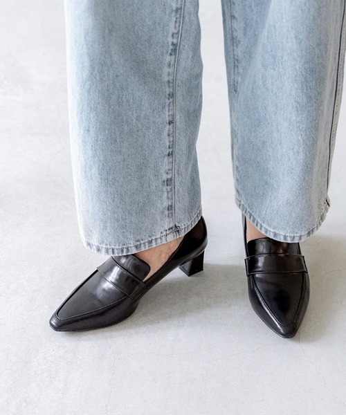 menue(メヌエ)の「ポインテッドトゥ ヒール ローファー(ローファー・レディース・アイボリー/ダークブラウン/ブラック・21.5cm/22.0cm/22.5cm/23.0cm/23.5cm/24.0cm/24.5cm/25.0cm/25.5cm/26.0cm)」の12枚目の写真