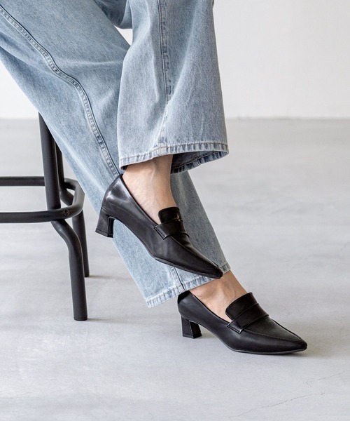 menue(メヌエ)の「ポインテッドトゥ ヒール ローファー(ローファー・レディース・アイボリー/ダークブラウン/ブラック・21.5cm/22.0cm/22.5cm/23.0cm/23.5cm/24.0cm/24.5cm/25.0cm/25.5cm/26.0cm)」の16枚目の写真