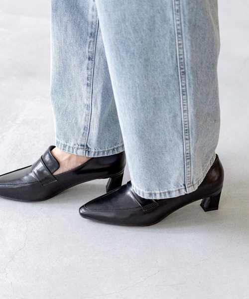 menue(メヌエ)の「ポインテッドトゥ ヒール ローファー(ローファー・レディース・アイボリー/ダークブラウン/ブラック・21.5cm/22.0cm/22.5cm/23.0cm/23.5cm/24.0cm/24.5cm/25.0cm/25.5cm/26.0cm)」の15枚目の写真