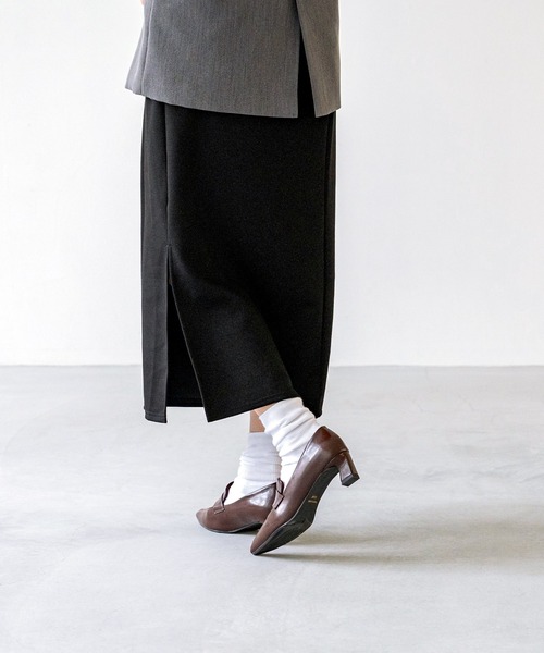 menue(メヌエ)の「ポインテッドトゥ ヒール ローファー(ローファー・レディース・アイボリー/ダークブラウン/ブラック・21.5cm/22.0cm/22.5cm/23.0cm/23.5cm/24.0cm/24.5cm/25.0cm/25.5cm/26.0cm)」の22枚目の写真