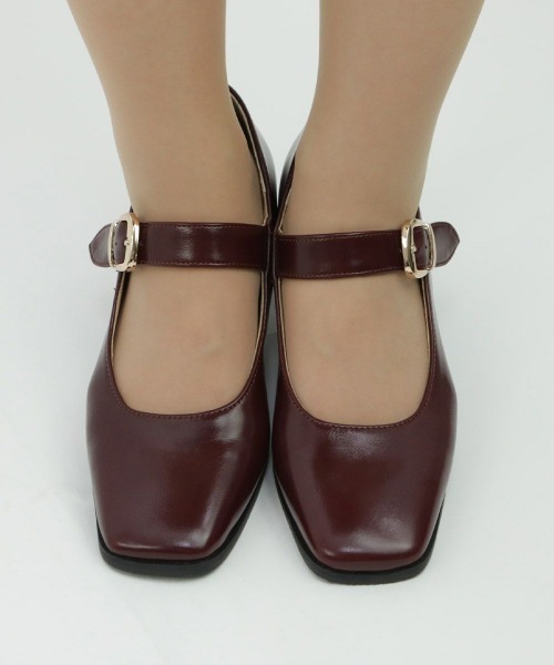 an another angelus(アンアナザーアンジェラス)の「ワンストラップスクエアトゥパンプス/ananotherangelus(パンプス・レディース・ブラック/グレー/ワインレッド・S/M/L)」の4枚目の写真