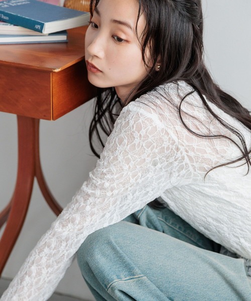 LOWRYS FARM（ローリーズファーム）の「フラワーレースＰＯＬＳ 144288（Tシャツ/カットソー・レディース・グレー/ブラック/ホワイト・FREE）」の5枚目の写真