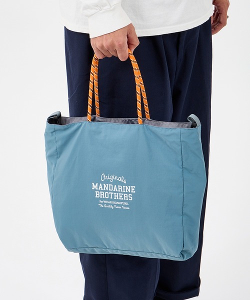 MANDARINE BROTHERS(マンダリンブラザーズ)の「リバーシブル3wayトート/ペットカート取付可能(トートバッグ・レディース・ベージュ/オレンジ/ライトグレー/ネイビー・FREE)」の2枚目の写真