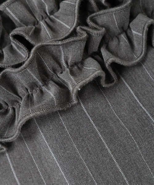 F i.n.t（フィント）の「【セットアップ対応】レジメストライプフリルビスチ/F&A/fint（キャミソール・レディース・ブラウン/グレー×ホワイト・FREE）」の4枚目の写真