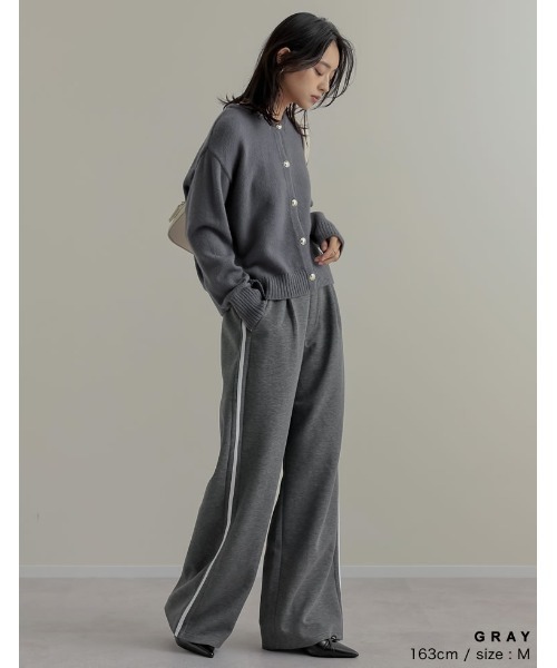 セール】[2025AW COLLECTION]金ボタンニットカーディガン