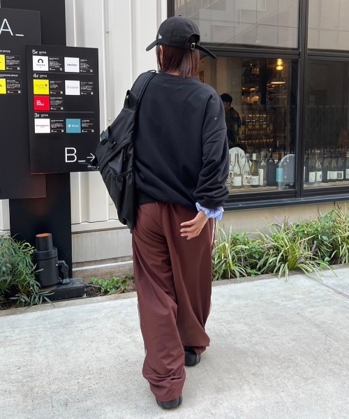 nemne store（ネンネストア）の「【keel】ラインナイロンパンツ（その他パンツ・レディース・ネイビー/ブラウン・SMALL/MEDIUM）」の6枚目の写真