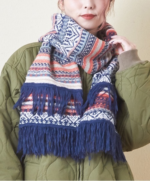 CUBE SUGAR（キューブシュガー）の「ピーチヤーンジャガードニットマフラー（マフラー・レディース・ナチュラル/ネイビー/ブラック・M）」の3枚目の写真