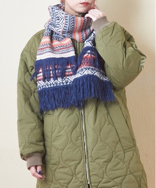 CUBE SUGAR（キューブシュガー）の「ピーチヤーンジャガードニットマフラー（マフラー・レディース・ナチュラル/ネイビー/ブラック・M）」の8枚目の写真