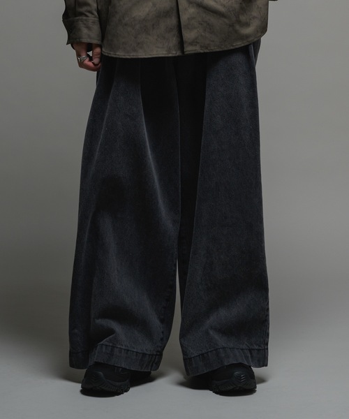 CASPER JOHN(キャスパージョン)の「13.5oz High tapered denim pants/13.5oz ハイテーパードデニムパンツ(デニムパンツ・メンズ・ブルー/グレー/ブラック系/ブラック・LARGE/MEDIUM/SMALL/X-SMALL)」の19枚目の写真