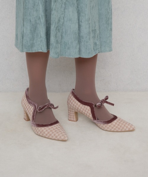 Launa lea(ラウナレア)の「【26春新カラー】◇日本製◇ 6cmリボンメリージェンパンプス(0577,0577A)(パンプス・レディース・ブラック/アイボリー/ブラックミックス/ベージュ系その他/ホワイト系その他/ライトグレー/ブラック系その他・22.0cm/22.5cm/23.0cm/23.5cm/24.0cm/24.5cm/25.0cm)」の7枚目の写真
