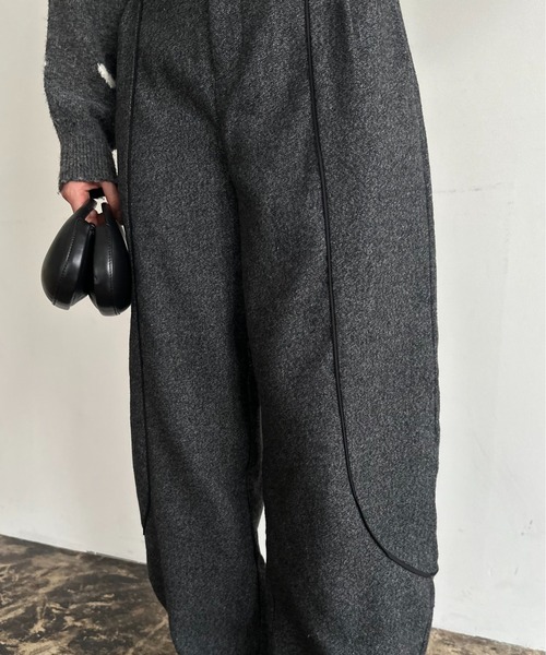 lawgy（ラウジー）の「wool like mix curve pants / ウールライクミックスカーブパンツ（その他パンツ・レディース・チャコール/ブラウン・FREE）」の11枚目の写真