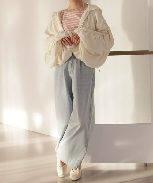 Olu.（オルドット）の「ハイウエストワイドデニムパンツ（デニムパンツ・レディース・ライトブルー/ブラック・0/1）」の8枚目の写真