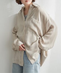 サテンオーバーサイズシャツ