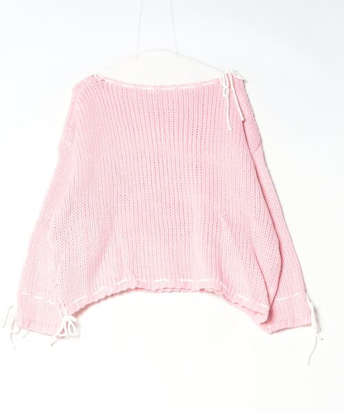 leune（ルネ）の「レースデザインオーバーサイズオフショルニット（ニット/セーター・レディース・ブラック/オフホワイト/ピンク・FREE）」の4枚目の写真