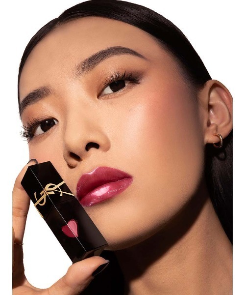 Yves Saint Laurent Beaute（イヴ・サンローラン・ボーテ）の「【新色登場】YSL ザ インクス ヴィニルクリーム（口紅/リップティント/グロス・レディース・614 - ブラウン イグニション/44 ヌードラヴァリエール/440-ブラッシュ コネクション/620 - ピーチ サブバージョン/622 - プラム リベレーション/403 - フューシャ ディメンション/621 - レッド アドレーション/610 - ヌード チャンピョン/611 - モーヴ プロヴォケーション/416 - チリ プロヴォケーション/443 - ポップ ザ ヌード/444 - ディジー ベリー・FREE）」の21枚目の写真