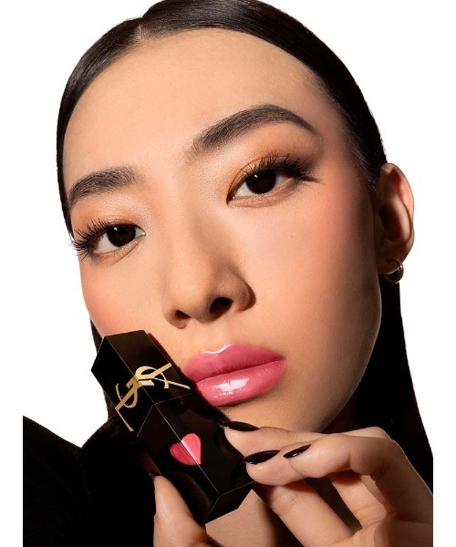 Yves Saint Laurent Beaute（イヴ・サンローラン・ボーテ）の「【新色登場】YSL ザ インクス ヴィニルクリーム（口紅/リップティント/グロス・レディース・614 - ブラウン イグニション/44 ヌードラヴァリエール/440-ブラッシュ コネクション/620 - ピーチ サブバージョン/622 - プラム リベレーション/403 - フューシャ ディメンション/621 - レッド アドレーション/610 - ヌード チャンピョン/611 - モーヴ プロヴォケーション/416 - チリ プロヴォケーション/443 - ポップ ザ ヌード/444 - ディジー ベリー・FREE）」の22枚目の写真