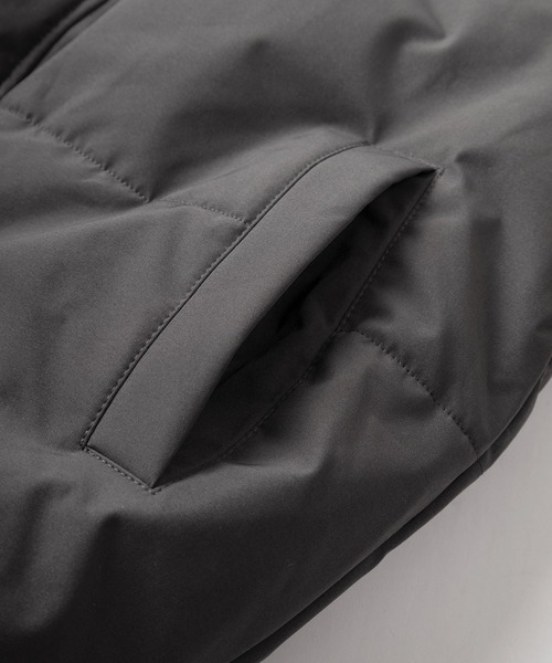 make a ray!(メイク ア レイ!)の「スタンド ファイバーダウン パファージャケット/ スタンドジャケット/ビッグシルエット/ ドローコード付/【撥水】【防風】(ダウンジャケット/コート・メンズ・チャコールグレー/セージグリーン/ブラック・L/M/XL)」の7枚目の写真