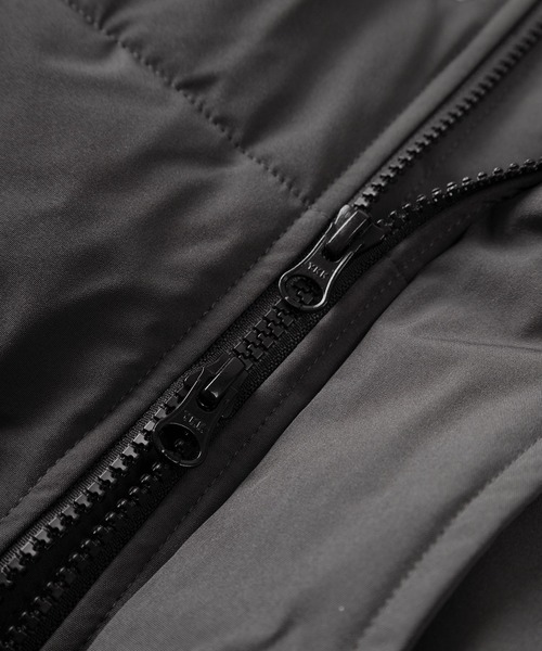 make a ray!(メイク ア レイ!)の「スタンド ファイバーダウン パファージャケット/ スタンドジャケット/ビッグシルエット/ ドローコード付/【撥水】【防風】(ダウンジャケット/コート・メンズ・チャコールグレー/セージグリーン/ブラック・L/M/XL)」の9枚目の写真