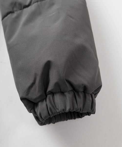 make a ray!(メイク ア レイ!)の「スタンド ファイバーダウン パファージャケット/ スタンドジャケット/ビッグシルエット/ ドローコード付/【撥水】【防風】(ダウンジャケット/コート・メンズ・チャコールグレー/セージグリーン/ブラック・L/M/XL)」の11枚目の写真